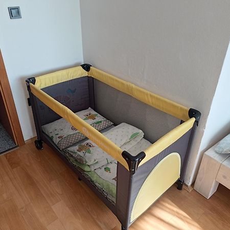 Cervena Cesta Appartement Kunovice Buitenkant foto