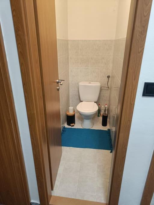 Cervena Cesta Appartement Kunovice Buitenkant foto