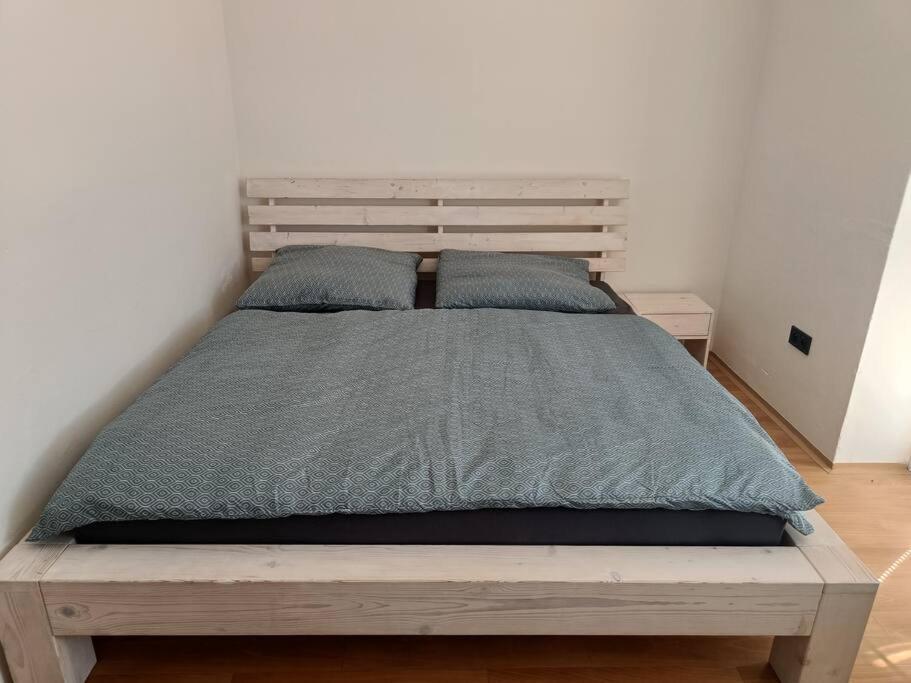 Cervena Cesta Appartement Kunovice Buitenkant foto