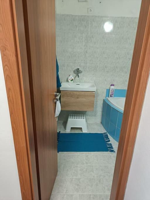 Cervena Cesta Appartement Kunovice Buitenkant foto