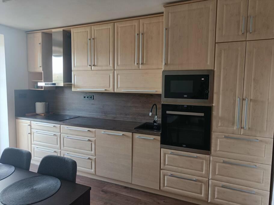 Cervena Cesta Appartement Kunovice Buitenkant foto